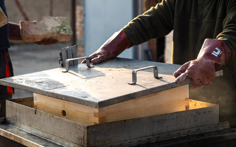 Prečo parafínovať úle: výhody, ktoré pozná každý skúsený včelár