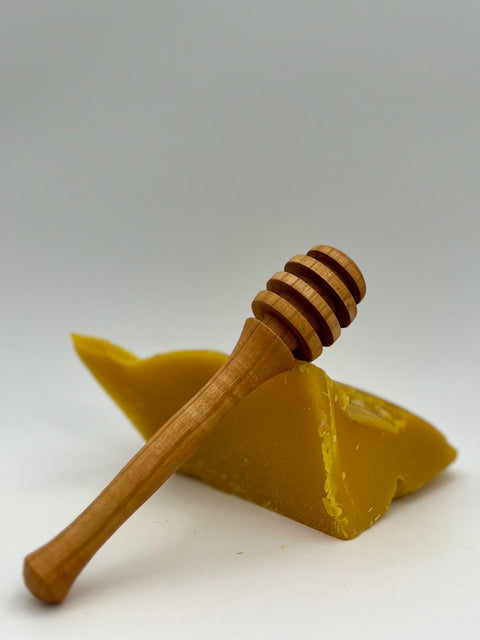 Wooden honey scoop