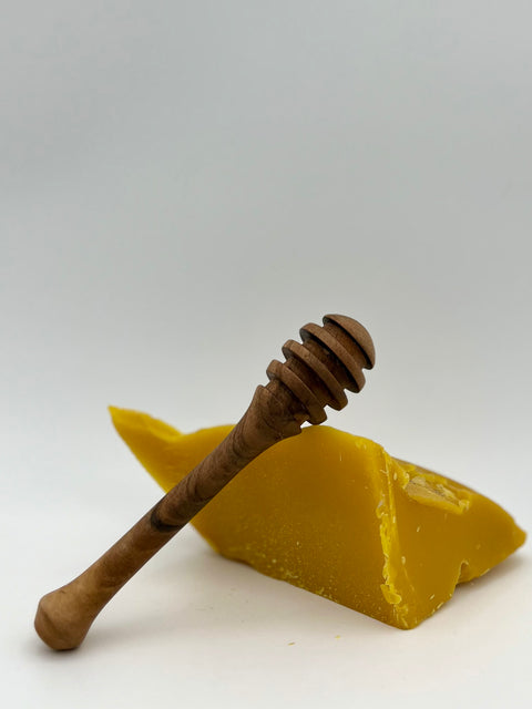 Wooden honey scoop